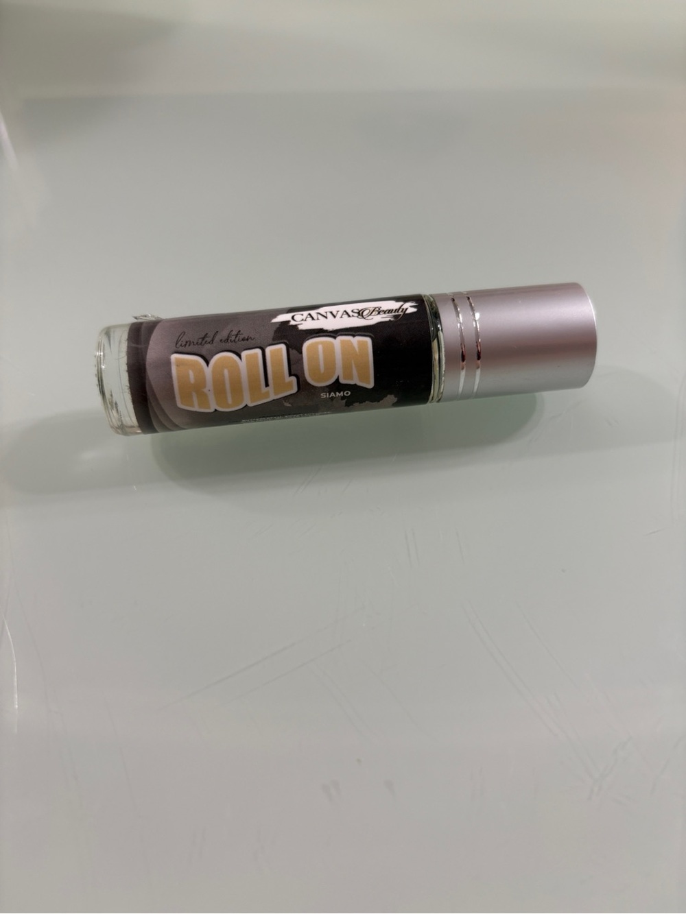 Canvas Beauty Siamo Roll On Fragrance